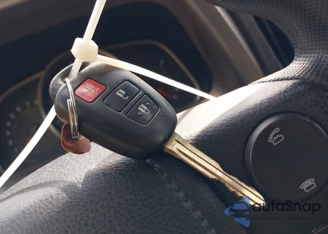 2013 Toyota Rav4 Xle from USA, damaged, VIN JTMRFREV7D5019653